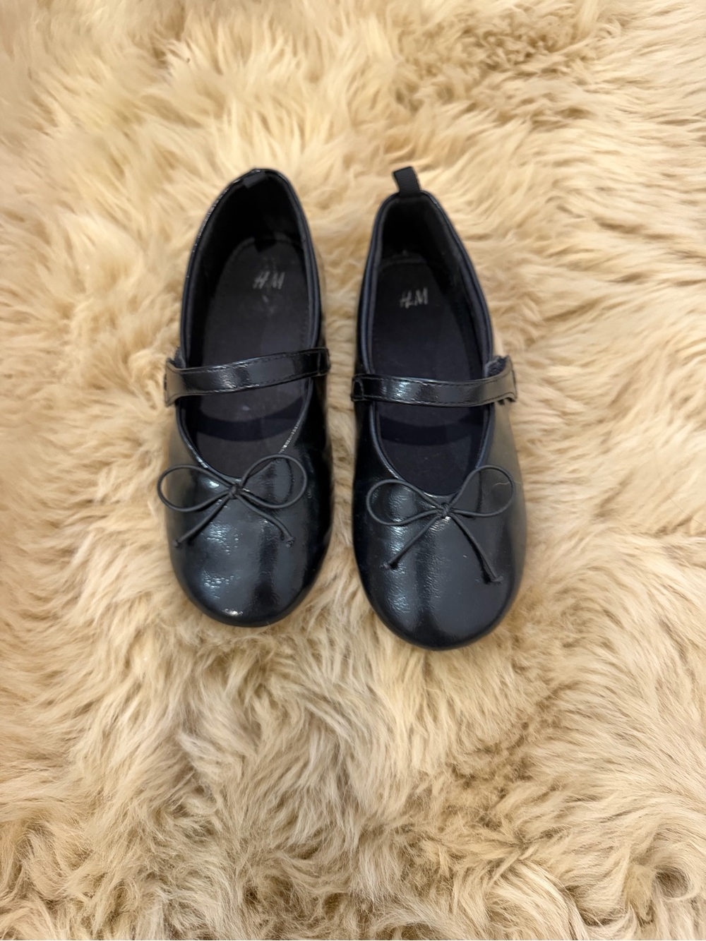 H&M Black Girls Mary Jane Dress Shoes with Bow Accent